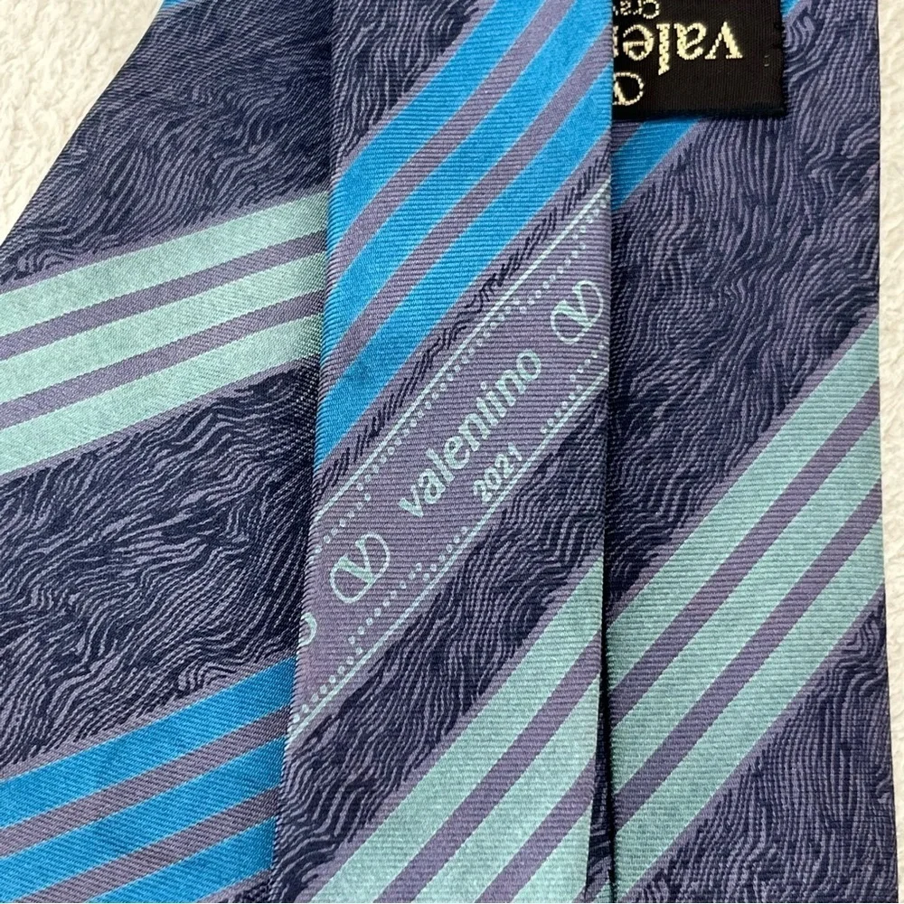 Valentino Cravatte Silk Tie-Blue Striped-Men’s-Business-Luxury-Designer-Fashion